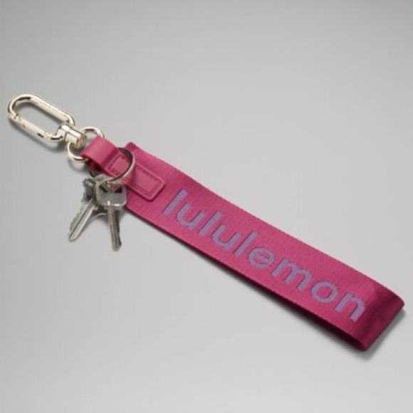 Lululemon Never Lost Keychain - Picture 4 of 4